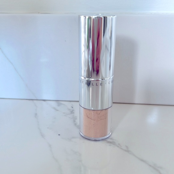 Chantecaille HD perfecting loose powder - Picture 1 of 3